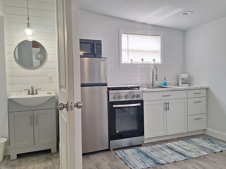 117 Wallace Rd #4 — Photo 5