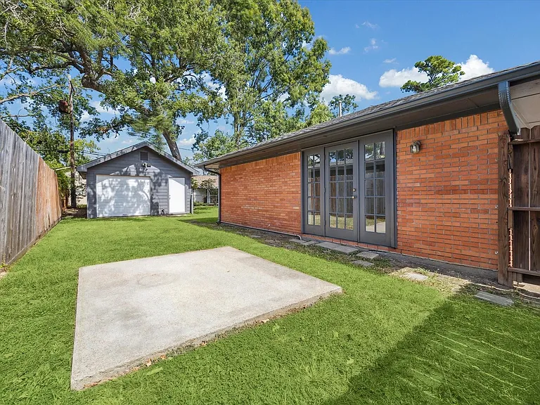 4118 Gardendale Dr — Photo 14