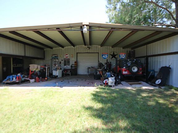 5th image of 6109 Gardenia St