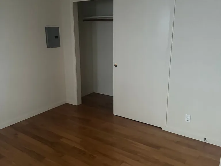 1345 El Camino Real — Photo 4