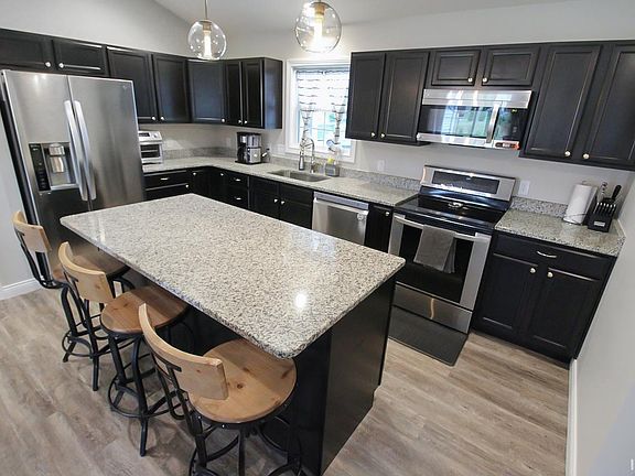 4th image of 2565 W Susan Dr