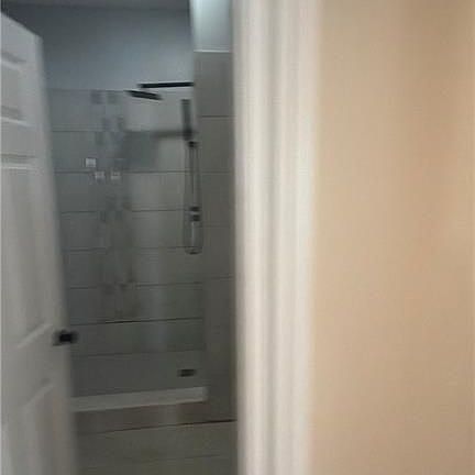 5th image of 228 Baker St
