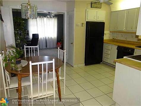 4th image of 2175 NE 56th St APT 212