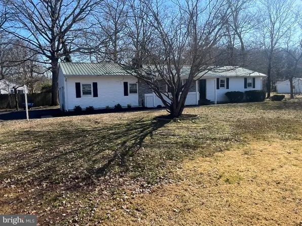 21800 Acorn Dr, Georgetown, DE 19947