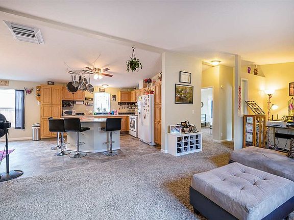 2nd image of 211 Glen Vista Dr
