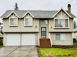 14834 SE Main St, Portland, OR 97233