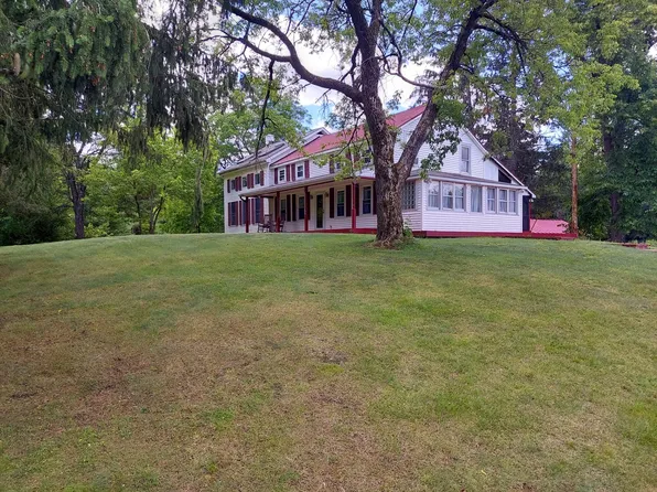 94 Edee Rd, Saratoga Springs, NY 12866