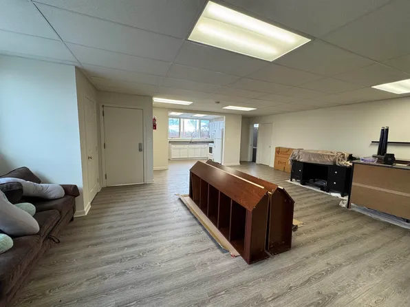 50 Lewis Avenue image 7 of 10