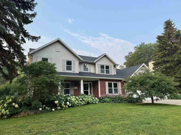 309 E Evergreen Dr, Appleton, WI 54913