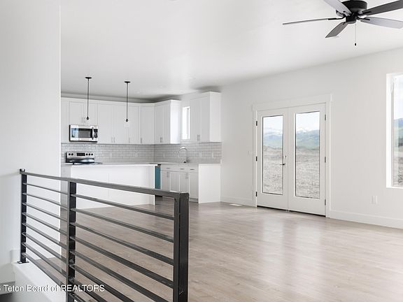 5th image of 2304 Iron Wood Dr