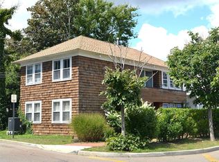 99B Main St, Westhampton Beach, NY 11978