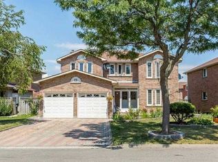 5 Sugar Creek Ln, Brampton, ON L6W 3X7