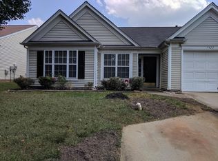 7422 Stone Mountain Ct, Charlotte, NC 28262