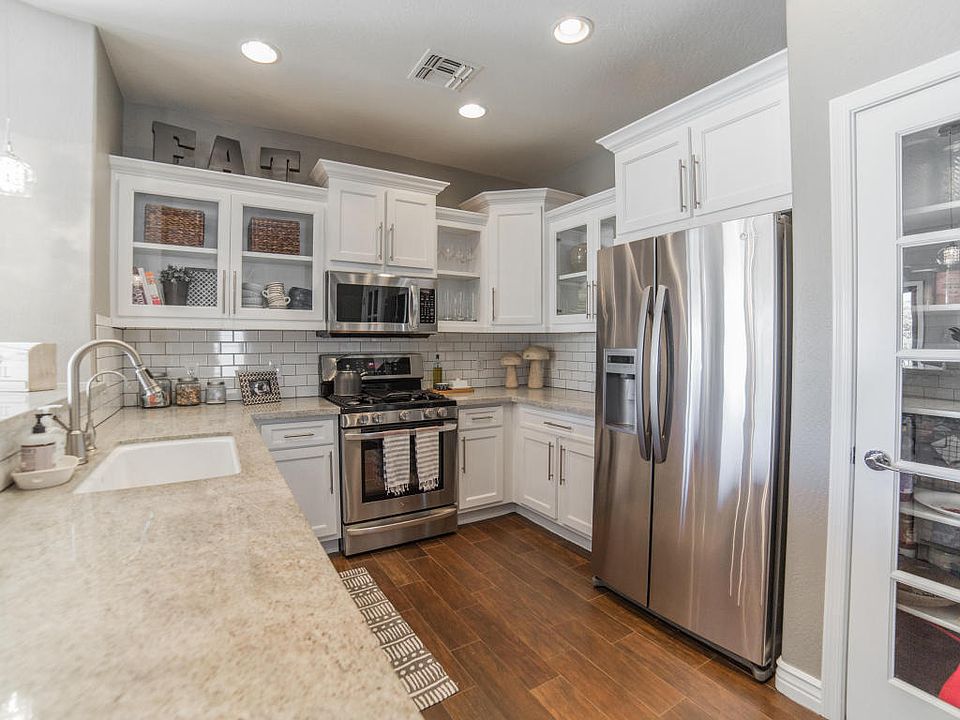 1st image of 42305 N 45th Dr