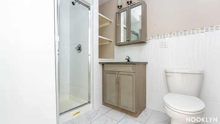 Rented by Nooklyn NYC LLC | media 7