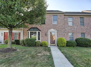 470 Stonehedge Ln, Mechanicsburg, PA 17055