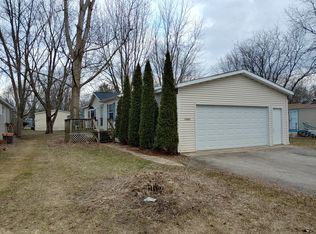 13201 Oak Lawn Ln, Poplar Grove, IL 61065