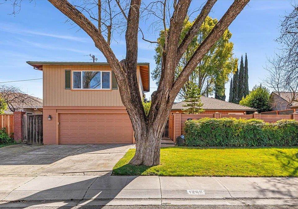 1st image of 1266 W Mariposa Ave