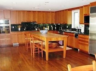 1 Proctor St, Manchester, MA 01944