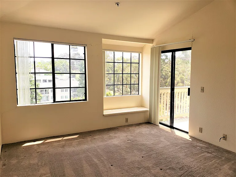 1950 Upas St #401 — Photo 7