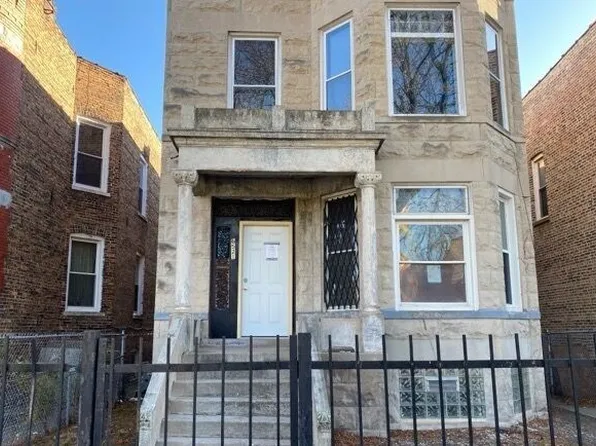 (undisclosed Address), Chicago, IL 60621