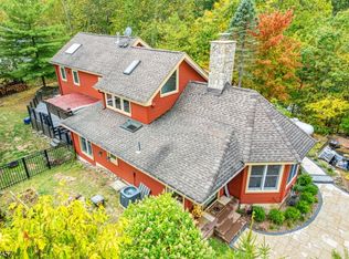 56 Terra Cotta Rd, Hewitt, NJ 07421