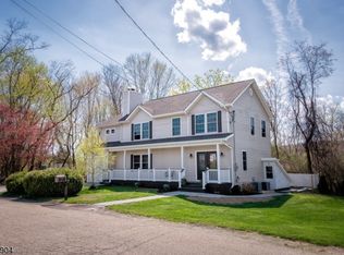 27 Walker Ave, West Milford, NJ 07480