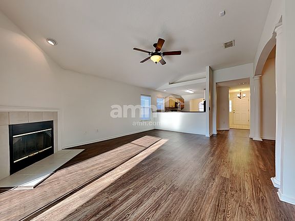 4th image of 8069 Welbeck Ln