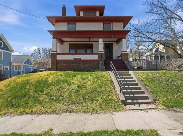 621 N Van Buren St, Iowa City, IA 52245