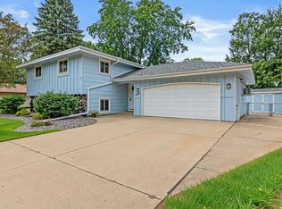 7840 Bona Rd, Mounds View, MN 55112