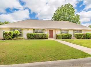 7405 E 83rd St, Tulsa, OK 74133
