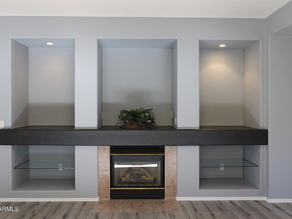4th image of 14334 W CLARENDON Avenue