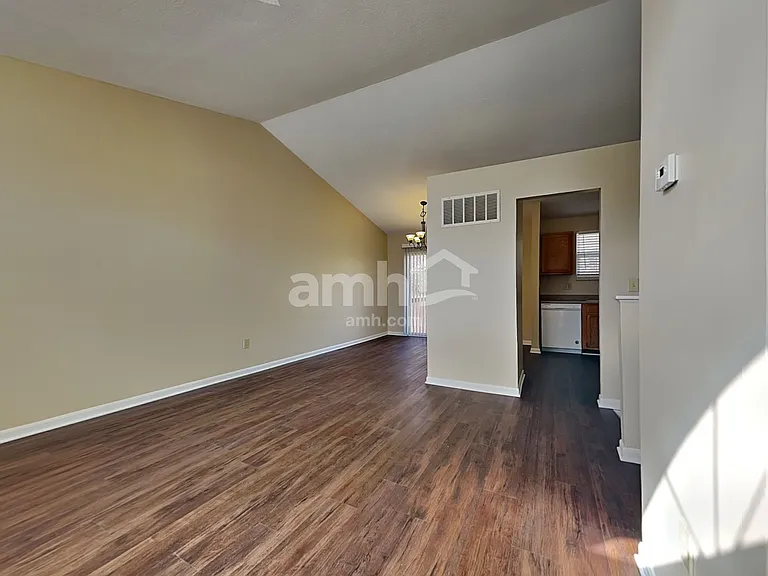7 Grouse Dr — Photo 4