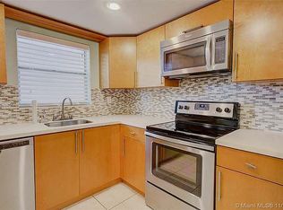 9353 Fontainebleau Blvd APT A110, Miami, FL 33172
