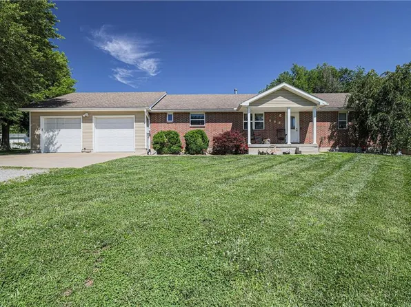 903 Dwight Dr, Waverly, MO 64096