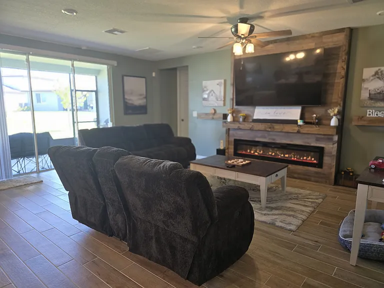 2309 Citrus Bloom Dr — Photo 11