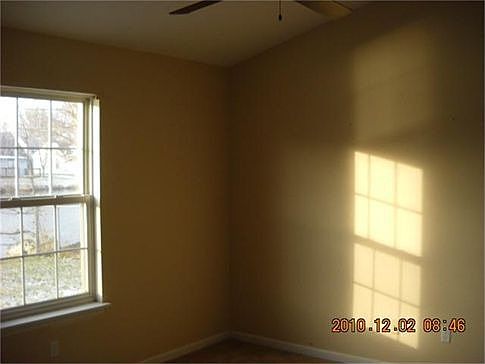 5th image of 9659 English Oak Pl