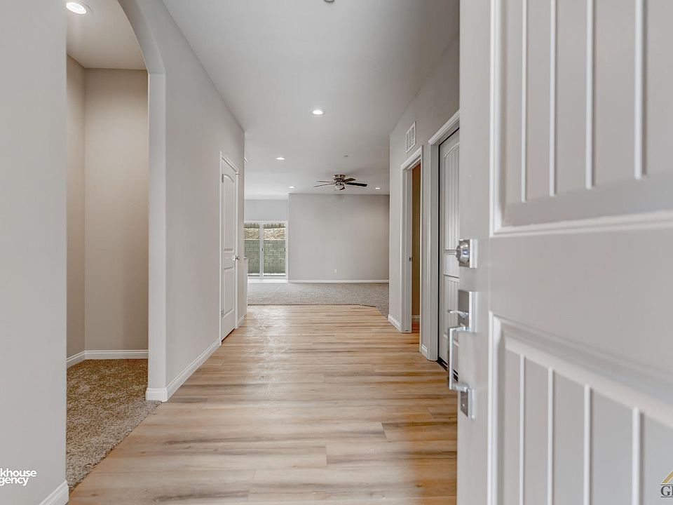 9913 Old Wood Dr, Bakersfield, CA 93306 | Zillow