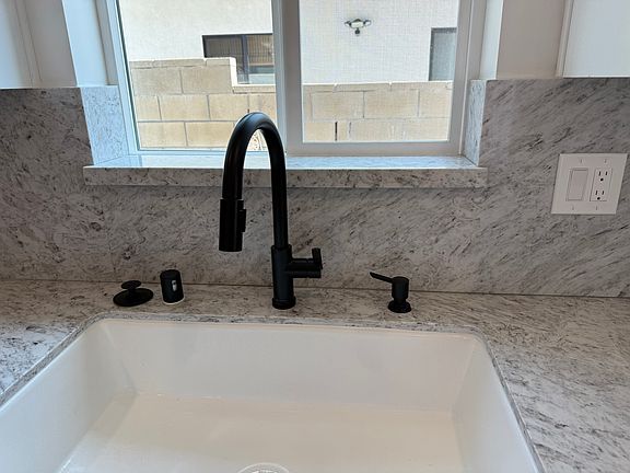 Farm sink quarts counters and kitchen window shelf
