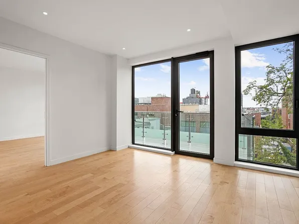 40-21 27th St #6B, Long Island City, NY 11101