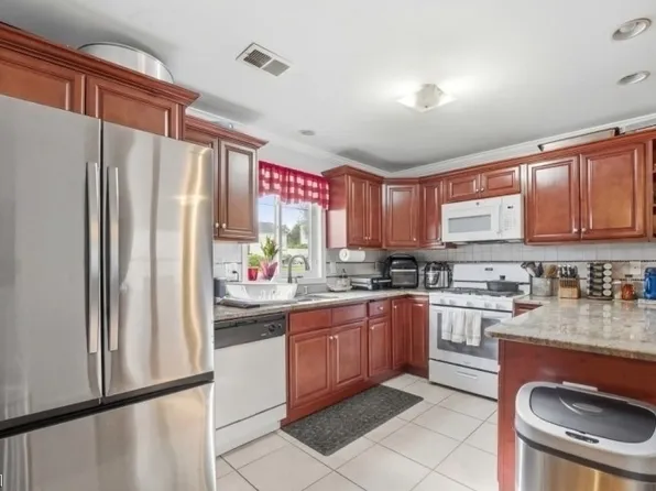 637 Jefferson Ave, Elizabeth City, NJ 07201