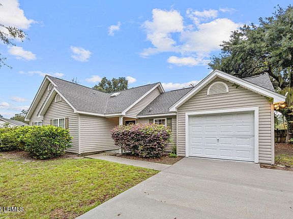 2nd image of 51 Southern Magnolia Drive