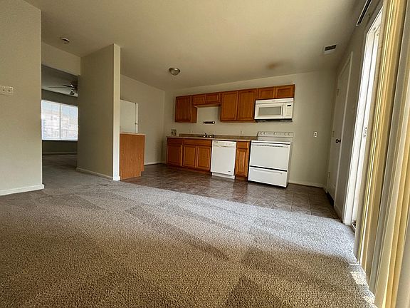 3rd image of 150 Delmar Ln APT G