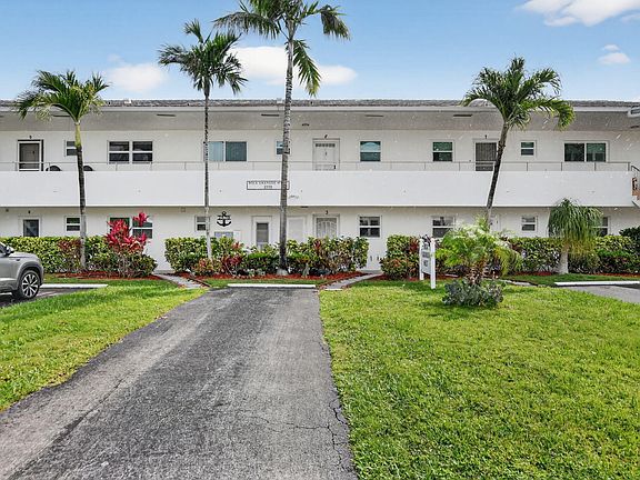 2nd image of 2570 Banyan Road Unit # 3
