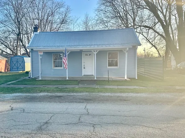 613 W Walnut St, Felicity, OH 45120