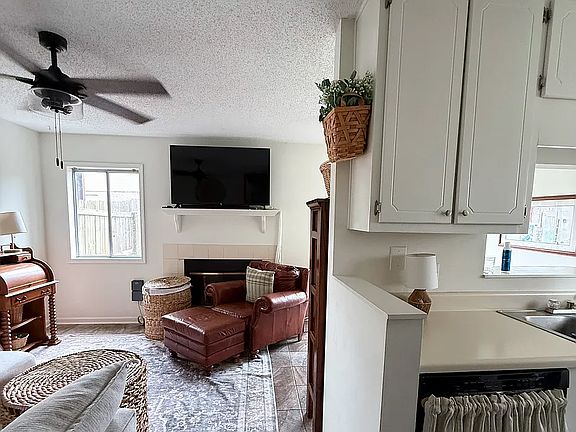 4th image of 139 Woodfield Pl