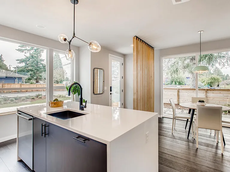 6614 SE 62nd Ave — Photo 6