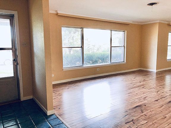 5th image of 1204 Cedar Ln