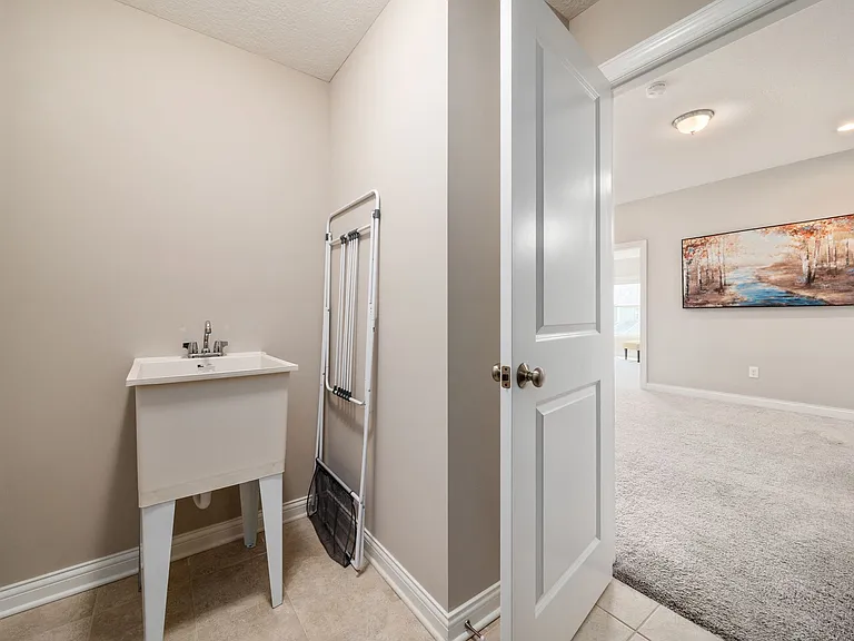 7404 Yarrow Run Rd — Photo 34