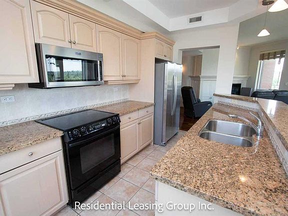 5th image of 228 S 26th Ave SW #601
